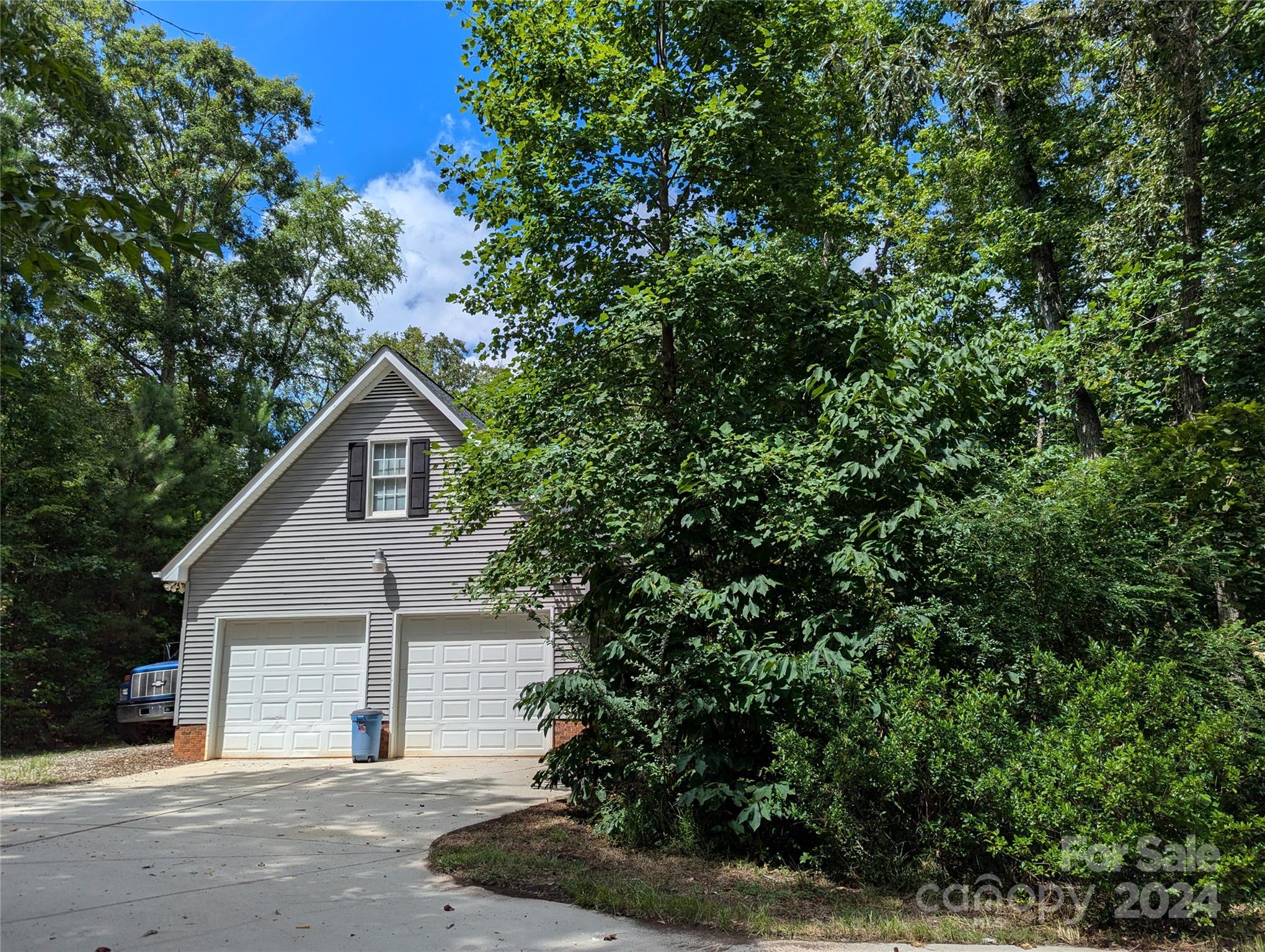 Eastview Oaks - Residential