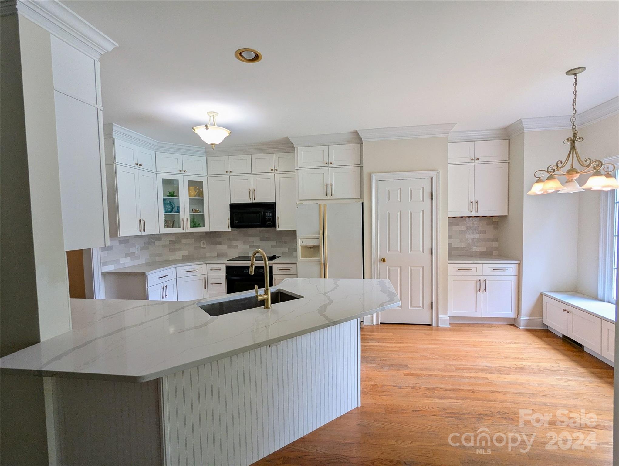 Eastview Oaks - Residential