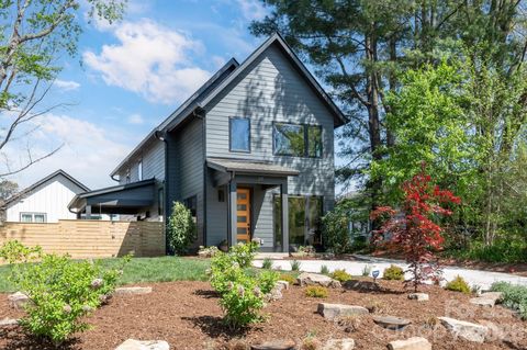 Photo of 39 Boyd Avenue, Asheville, NC 28806 (MLS # 4372521)