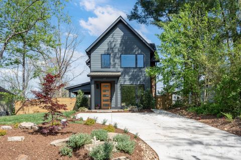 Photo of 39 Boyd Avenue, Asheville, NC 28806 (MLS # 4372521)