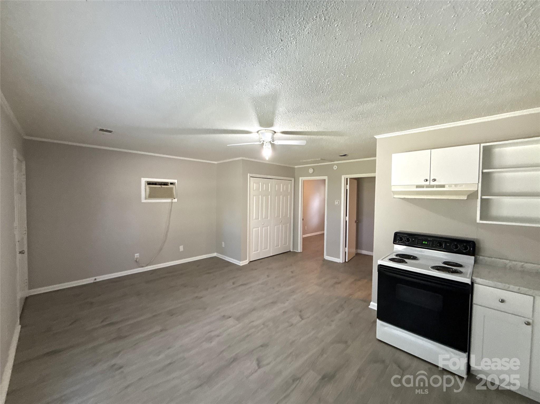 609 W Davidson Avenue C