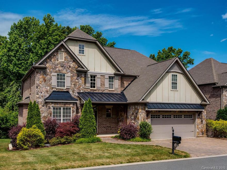 Full Brick/Stone James Custom Homes. Spacious open floor plan w/ master suite down. Upstairs offers large bdrms with great closets, 2 full bths and a very generous bonus room. There is also a computer niche. Home offers Leviton smart home automation system for security,lights & HVAC. Rusound entire home audio/video system. Crawl space is completely sealed with concrete flooring for added storage & efficiency. Turn key; freshly painted & cleaned. Easy living as HOA covers lawn maintenance.