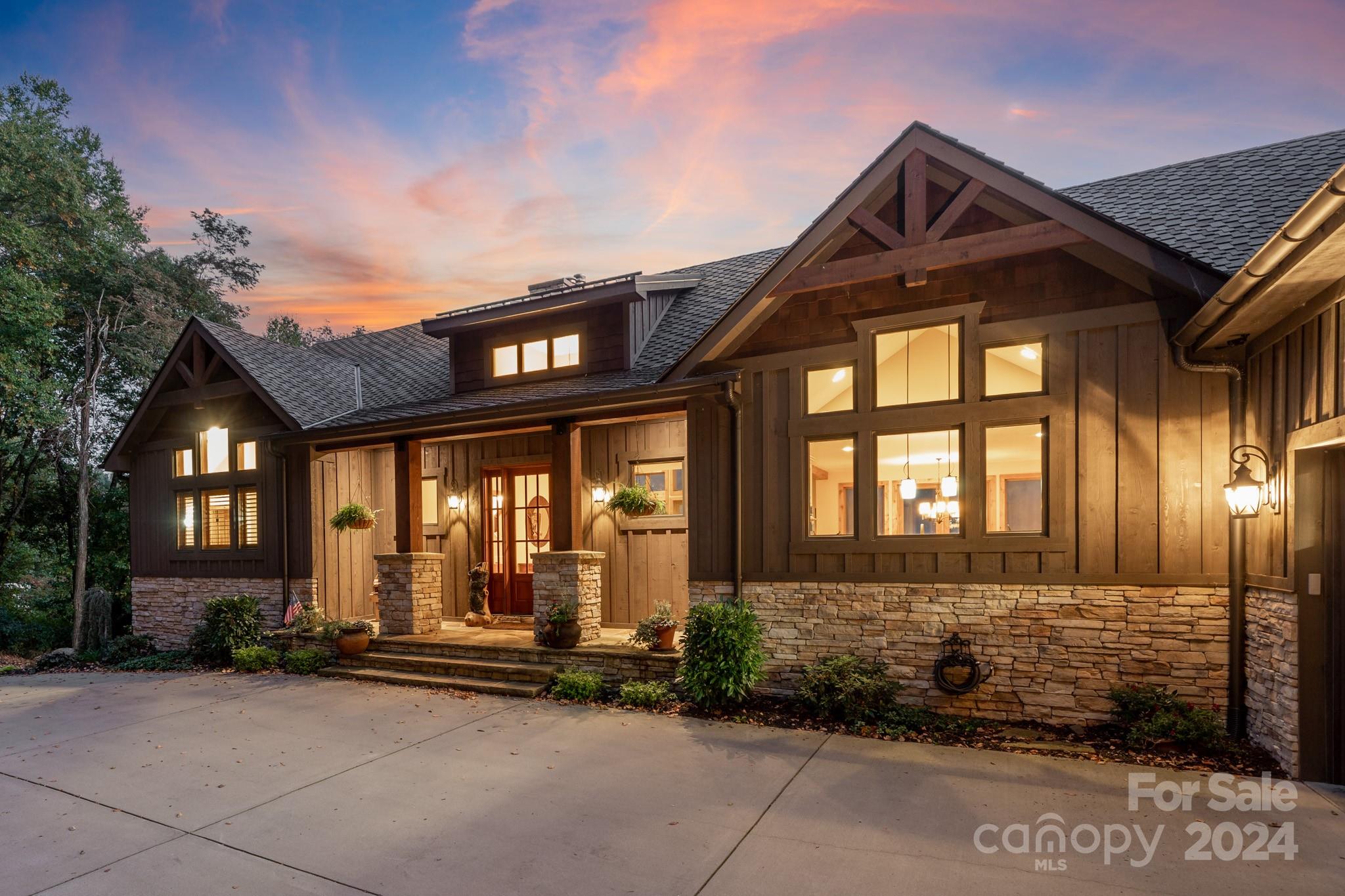 Grand Highlands at Bearwallow - Residential