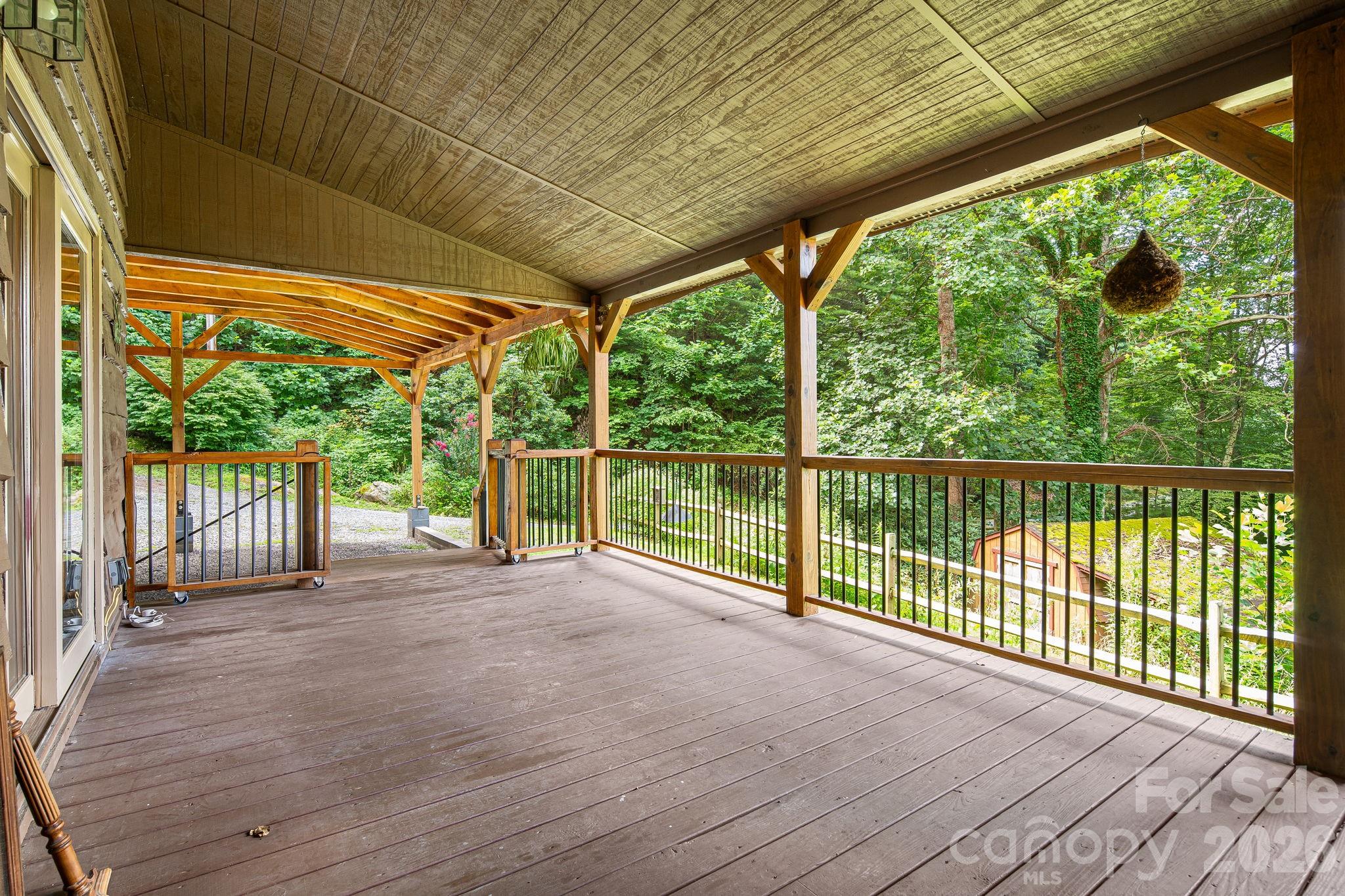 125 Hyacinth Drive