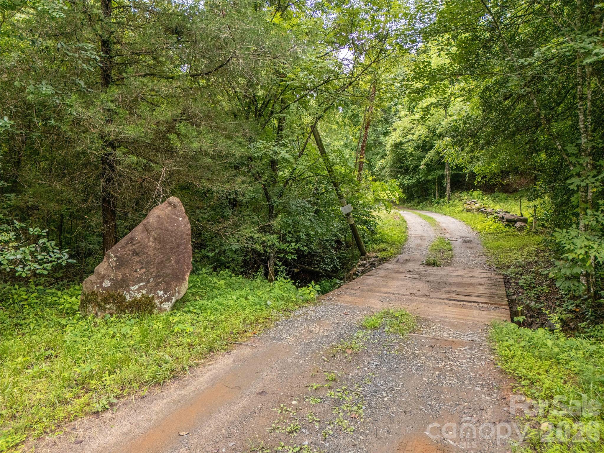 717 Frog Creek Road
