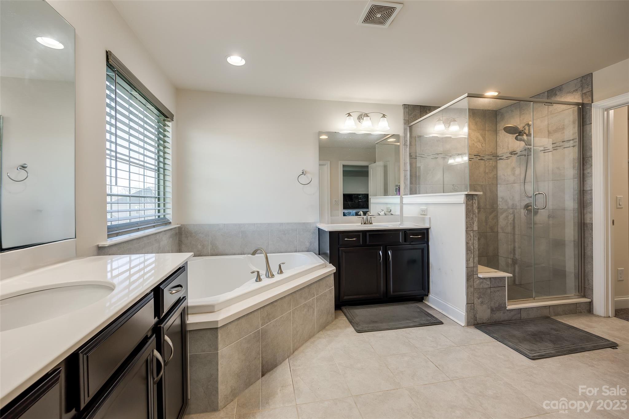 Oakland Pointe - Residential