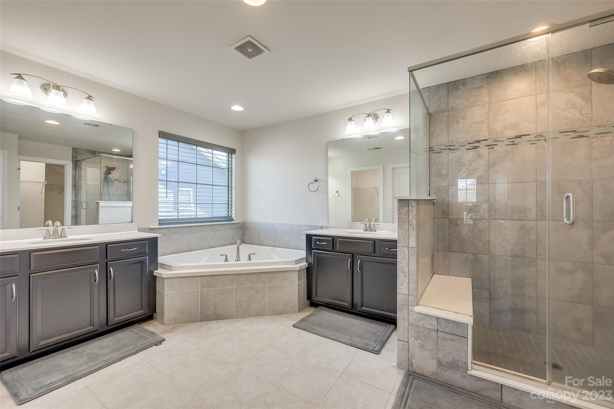 Oakland Pointe - Residential