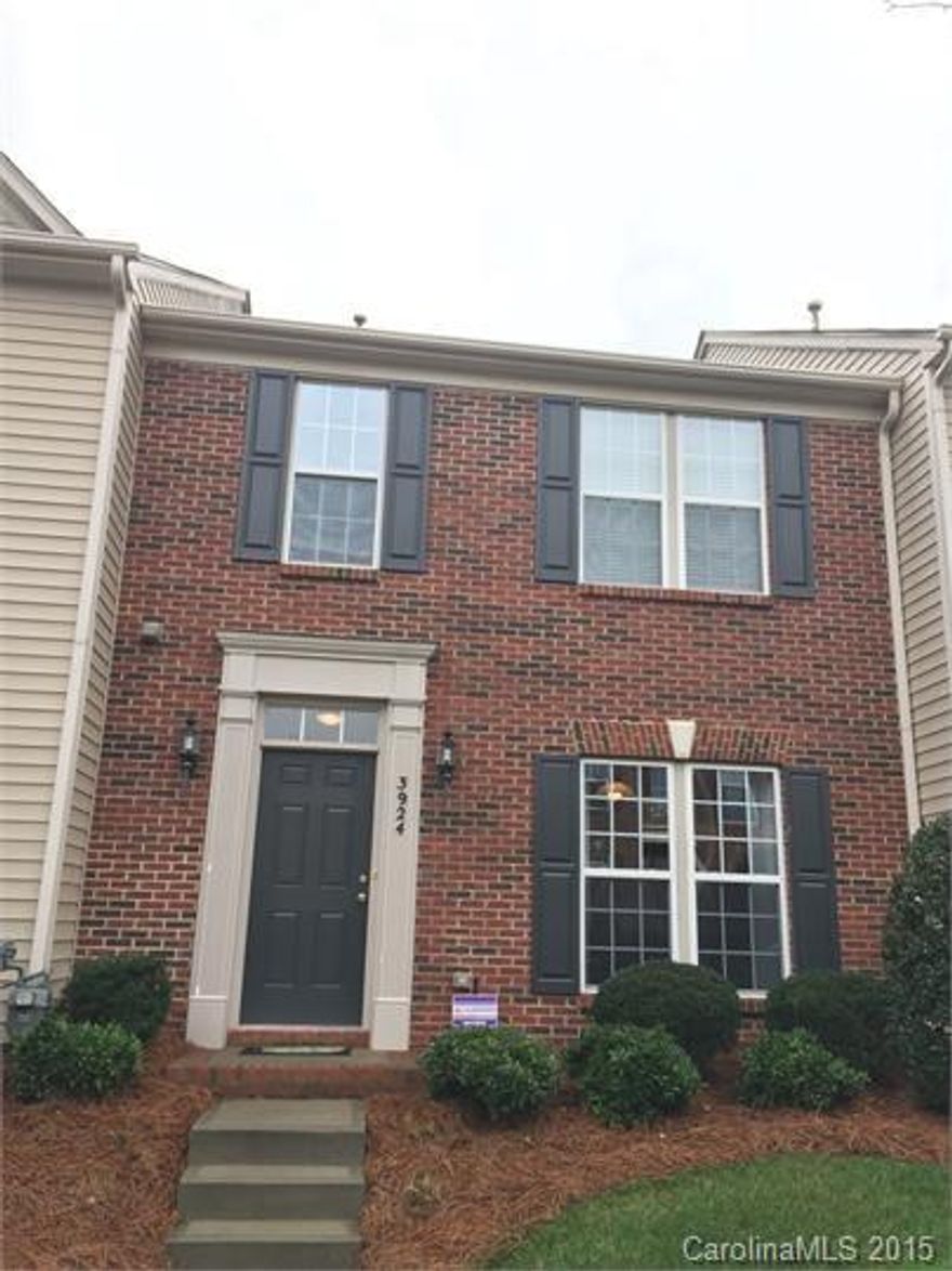 Excellent 3 bedroom, 2.5 bathroom townhouse in Gilead Ridge. Community has a pool. Home also has a 2 car detached garage. Kitchen boasts gorgeous cabinets, granite countertops, and nice appliances!