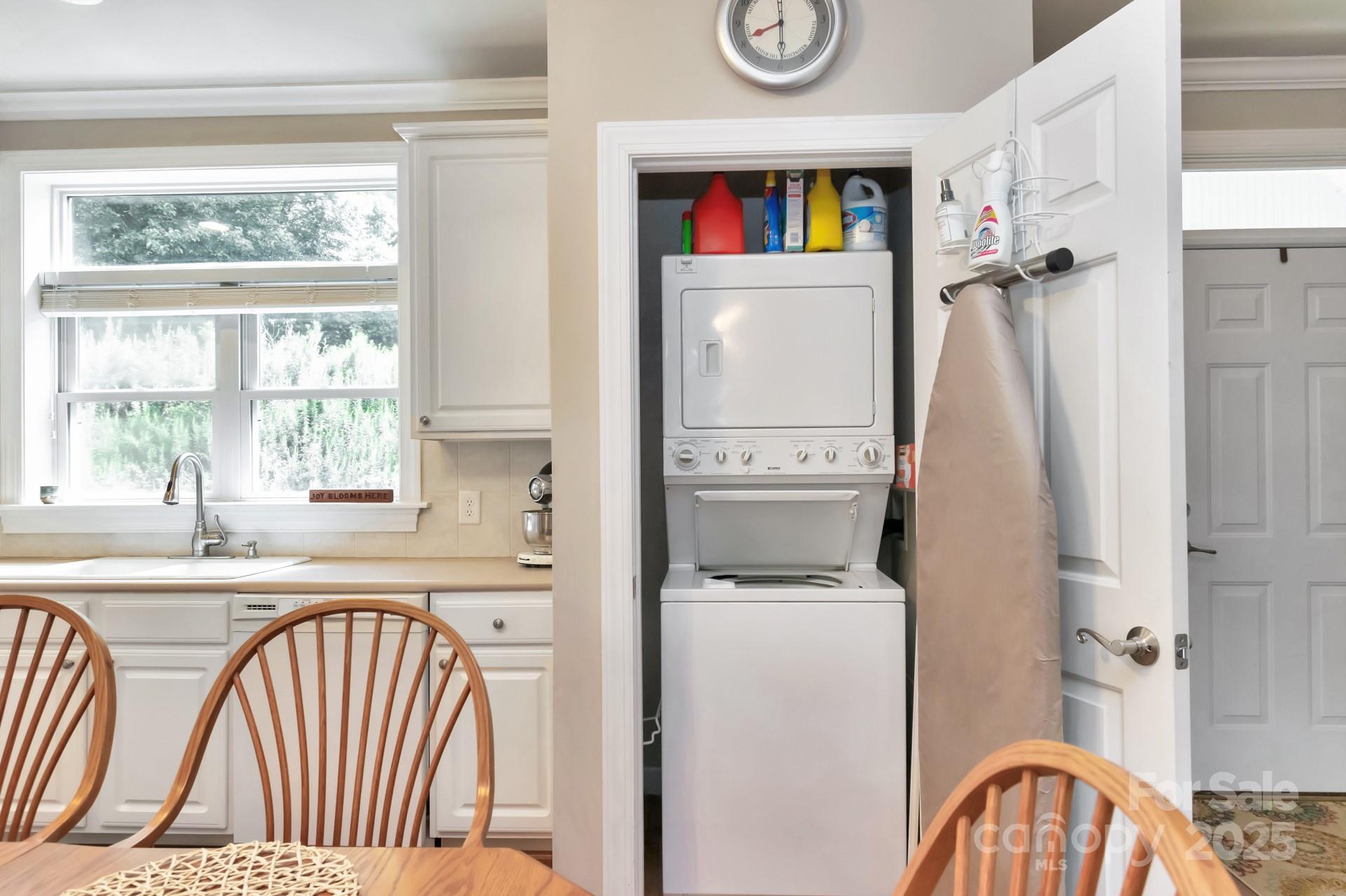 Laurel Creek Townhomes - Residential