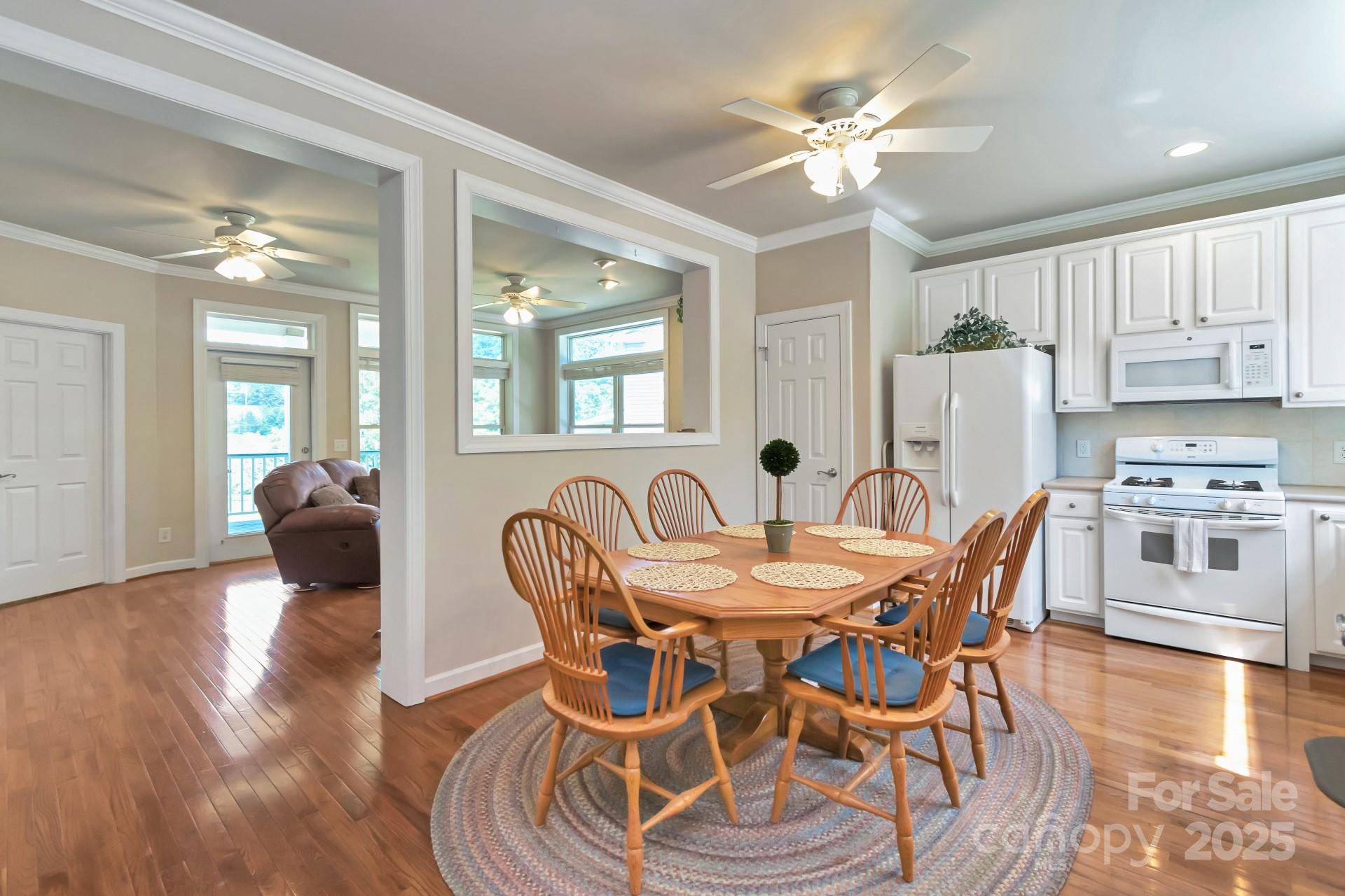 Laurel Creek Townhomes - Residential