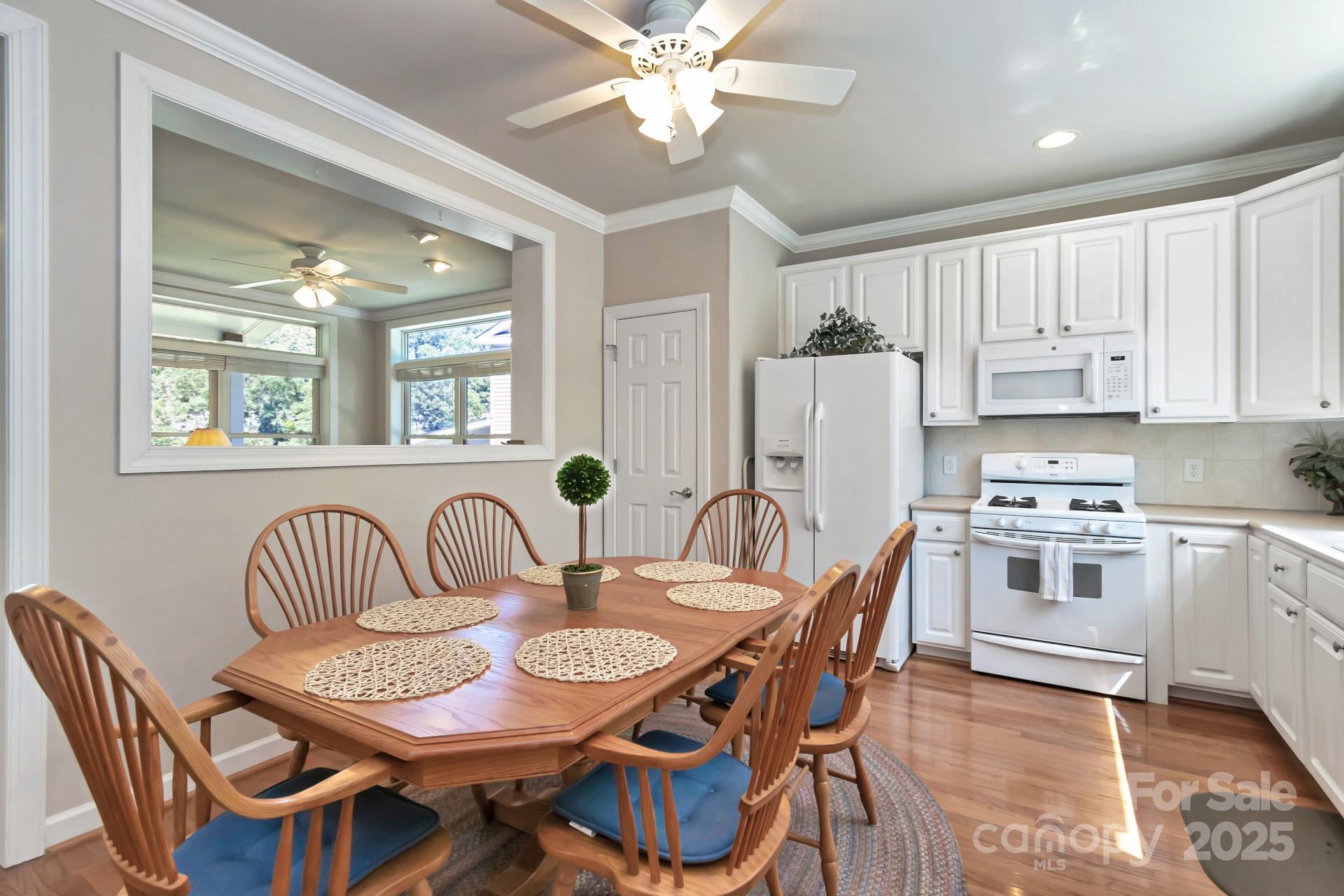 Laurel Creek Townhomes - Residential