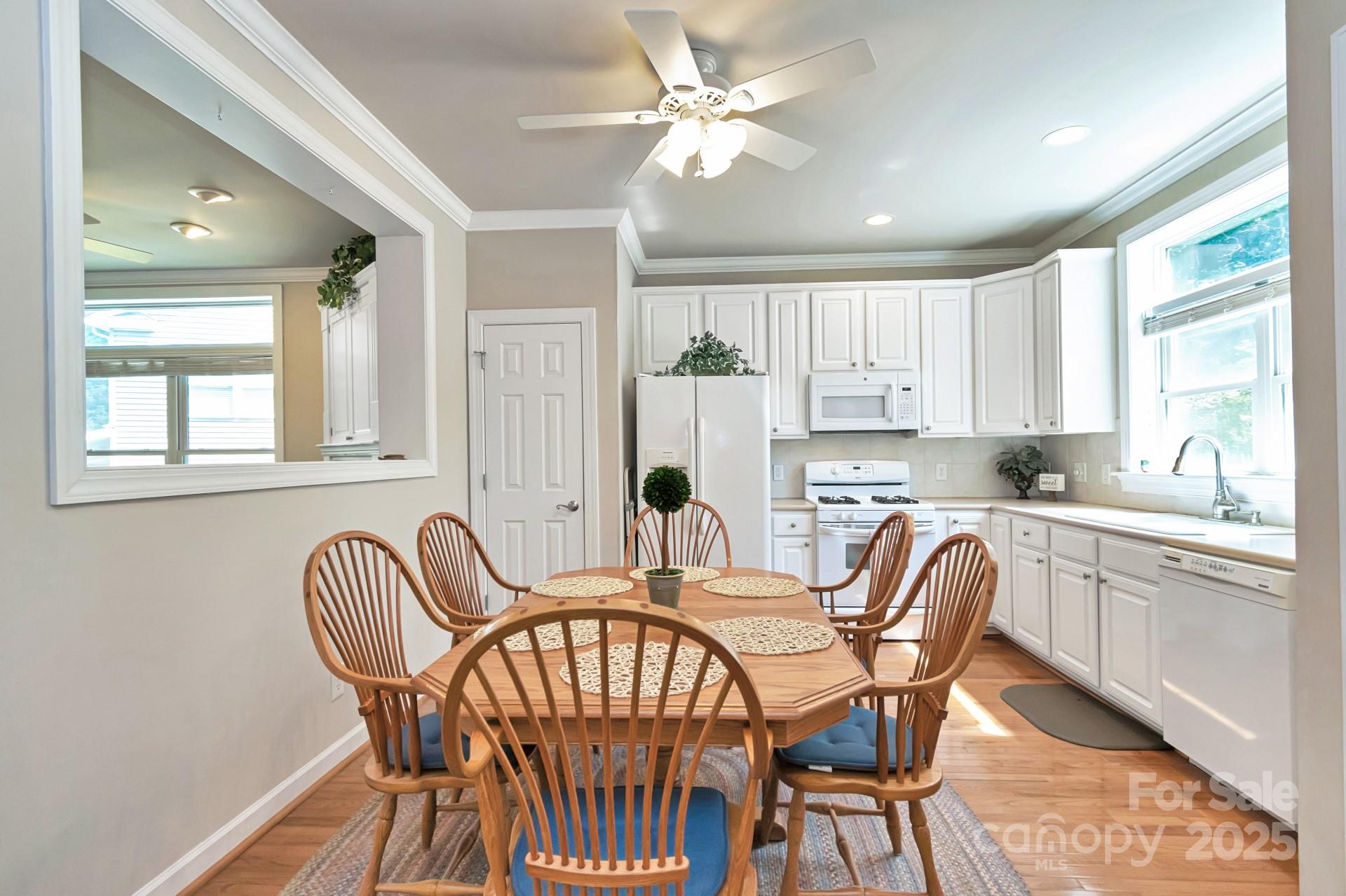 Laurel Creek Townhomes - Residential