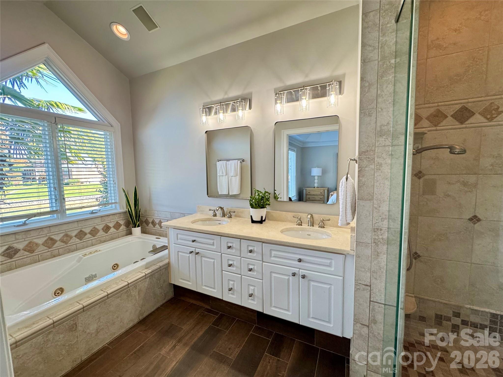 Grand Bay - Residential