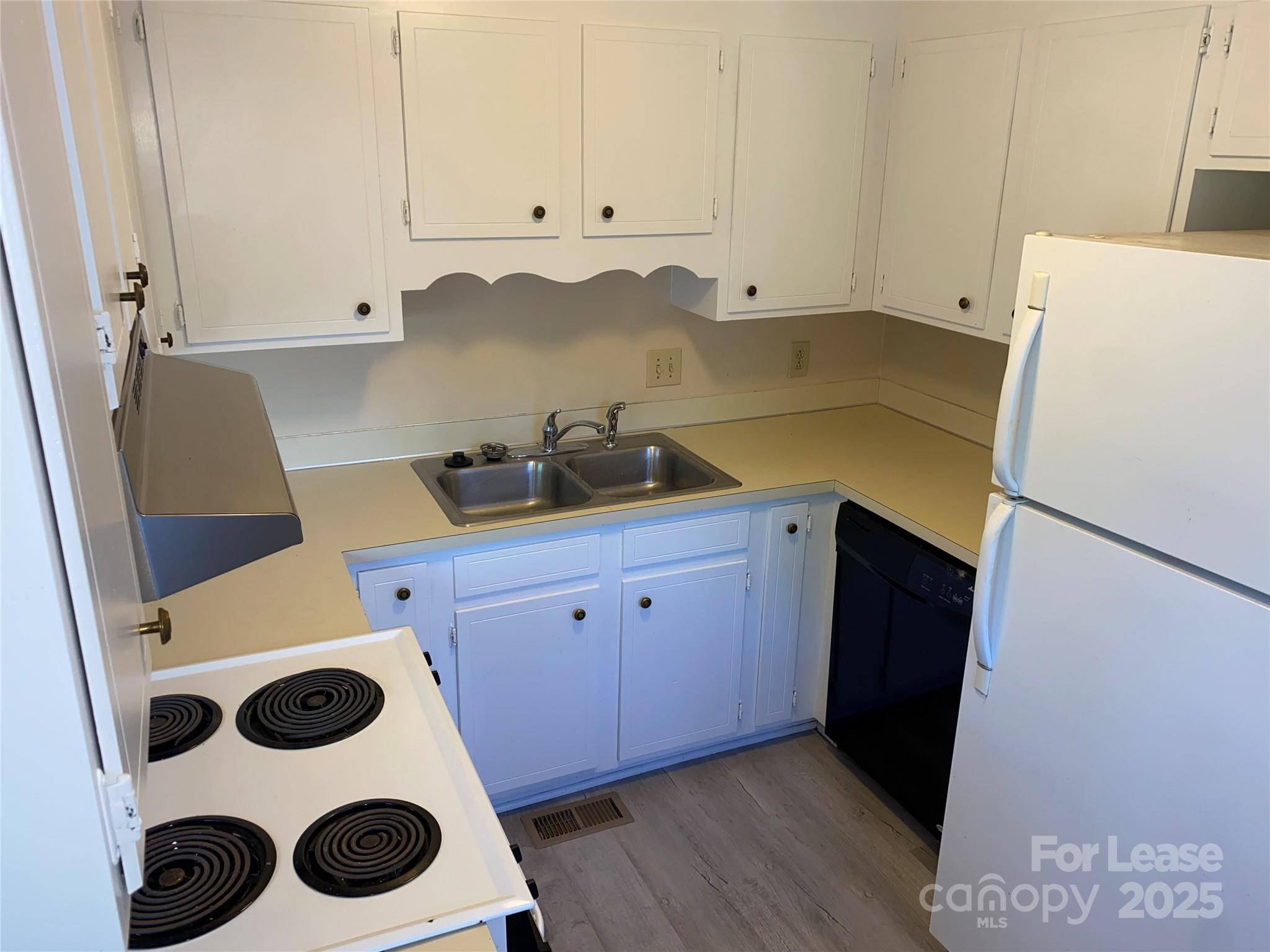 Chantilly - Residential Lease