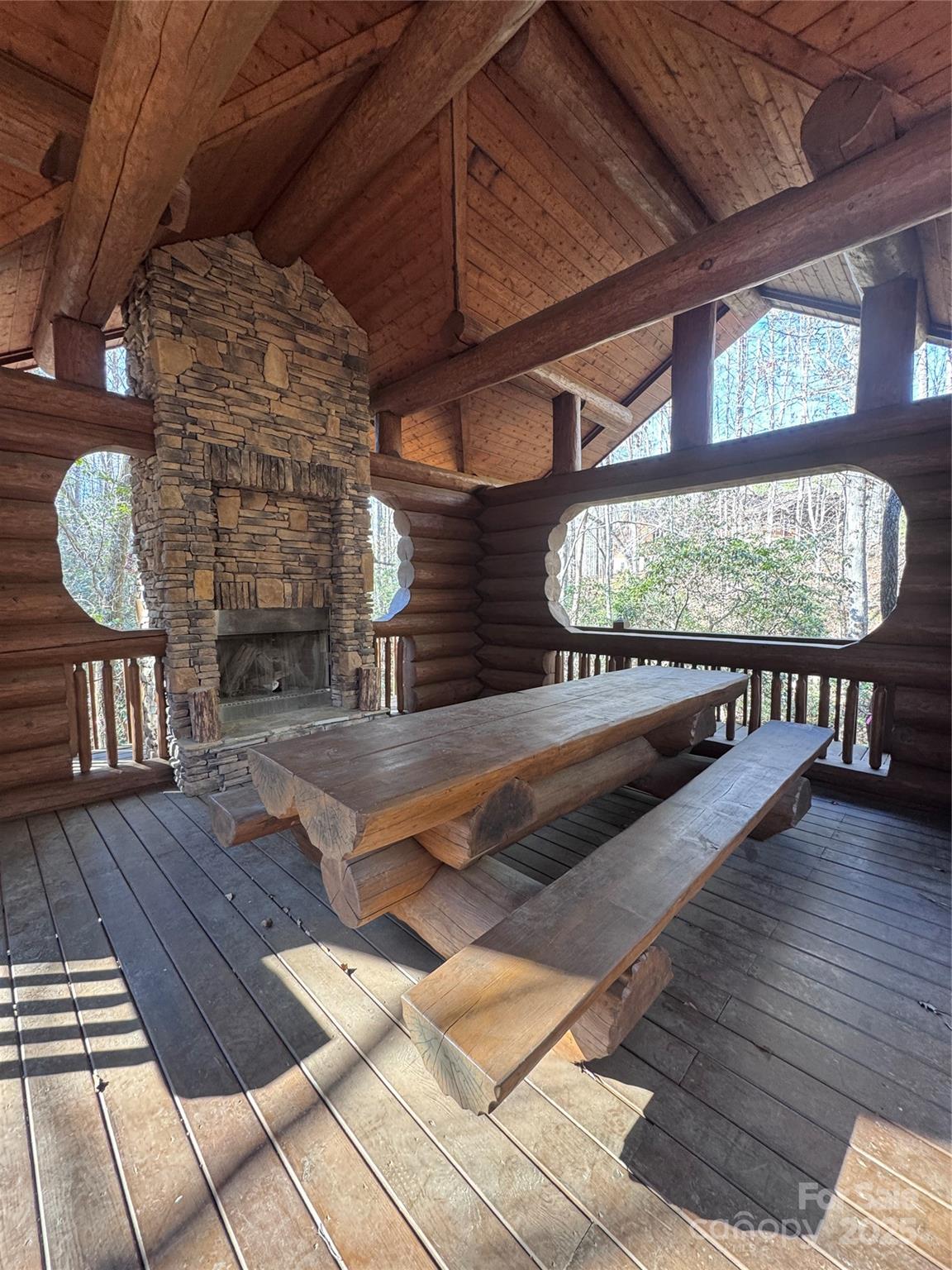 Black Rock Falls - Land