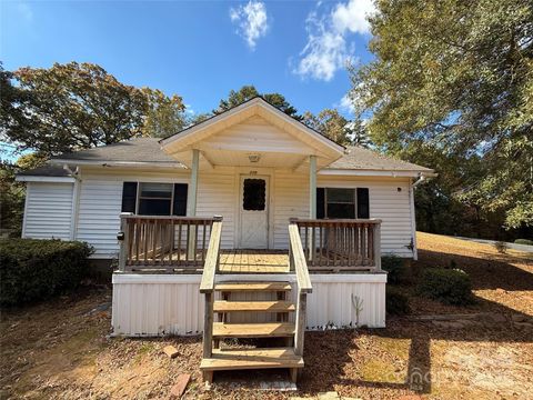 175 Rush Loop Road Mount Gilead NC 27306