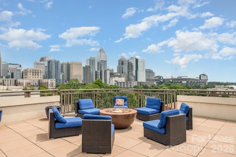 Photo of 718 W Trade Street #409, Charlotte, NC 28202 (MLS # 4417136)