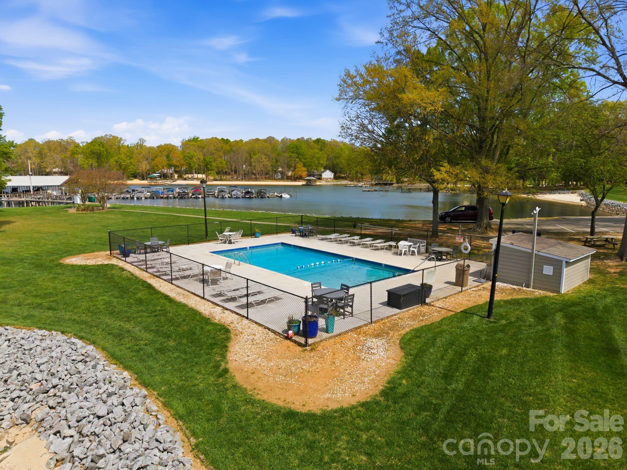 Mariner Villas - Residential