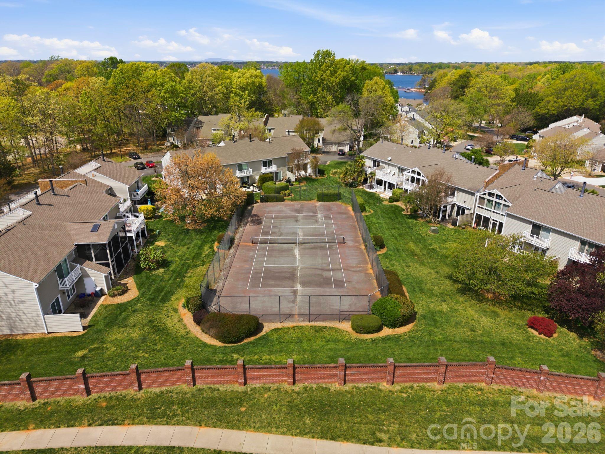 Mariner Villas - Residential