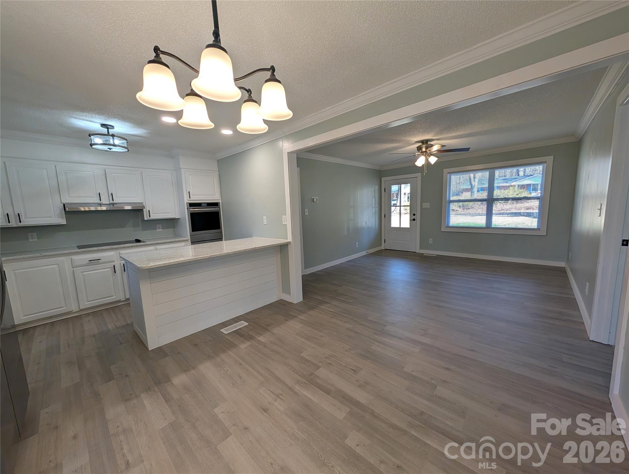 1006 Meadowbrook Drive