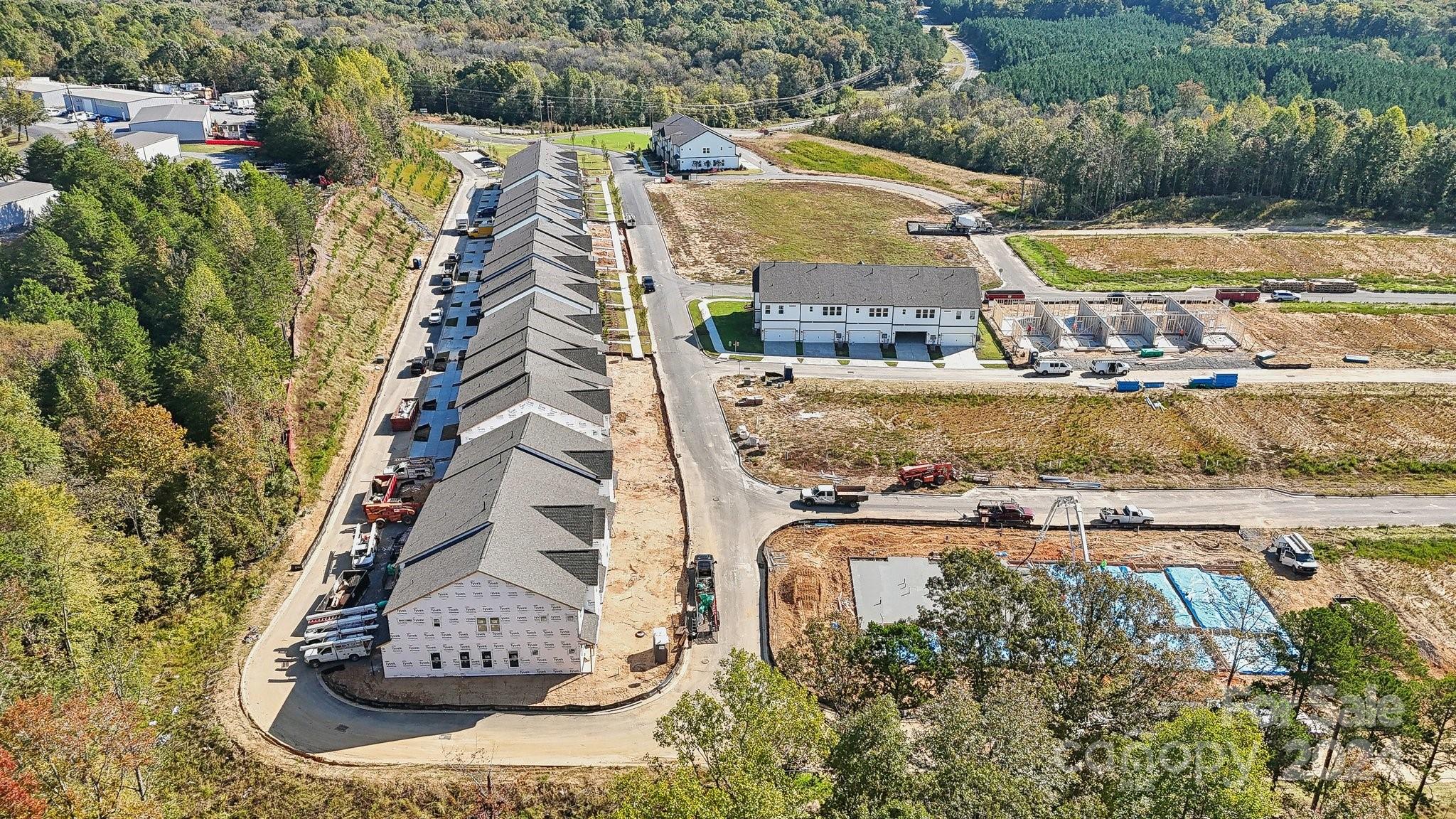 The Ridge at Sugar Creek - Residential