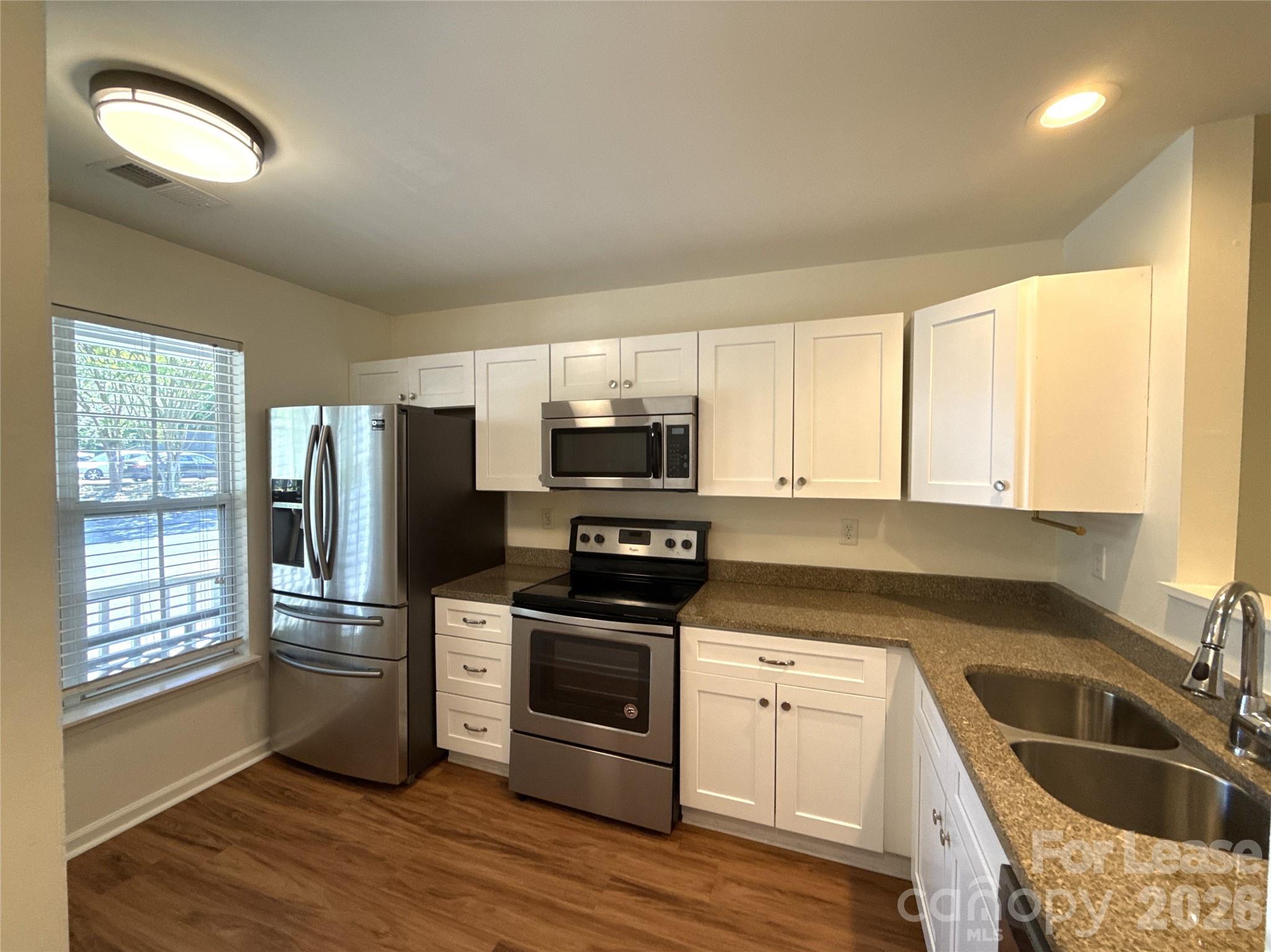 Glenwater at University Place - Residential Lease