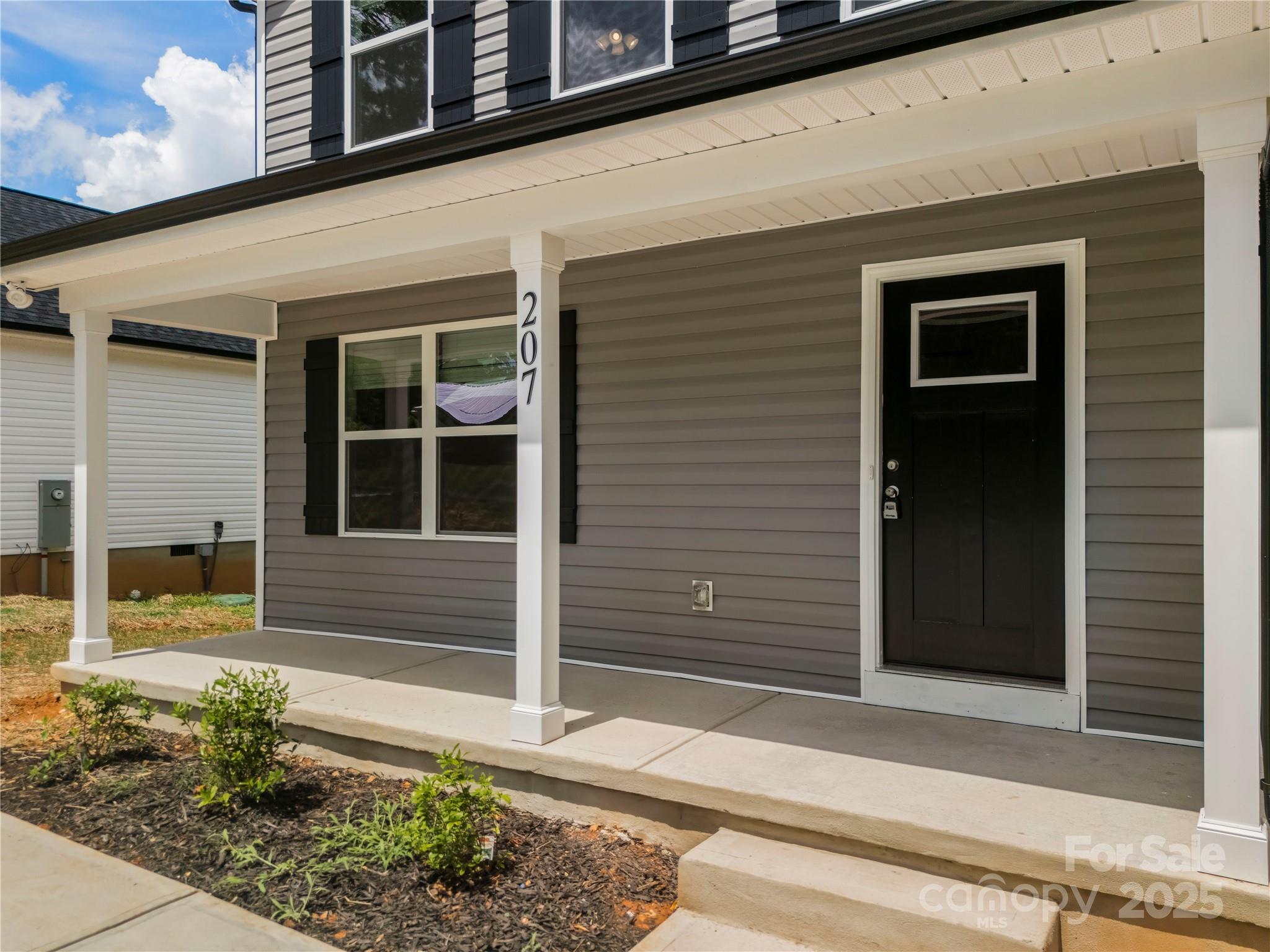 207 S Slack Street