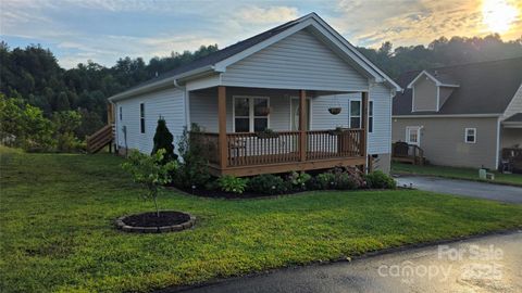 48 Patriot Place 37 Mars Hill NC 28754