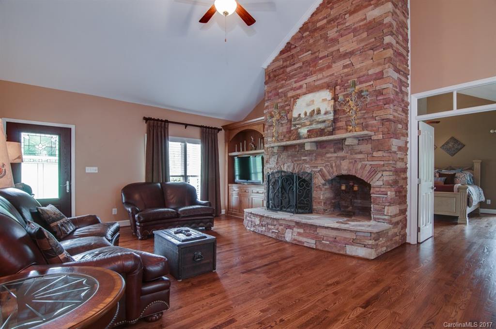 Providence Road Estates - Residential