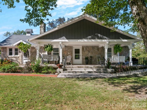 Photo of 389 & 405 Courtland Boulevard, Hendersonville, NC 28791 (MLS # 4431910)
