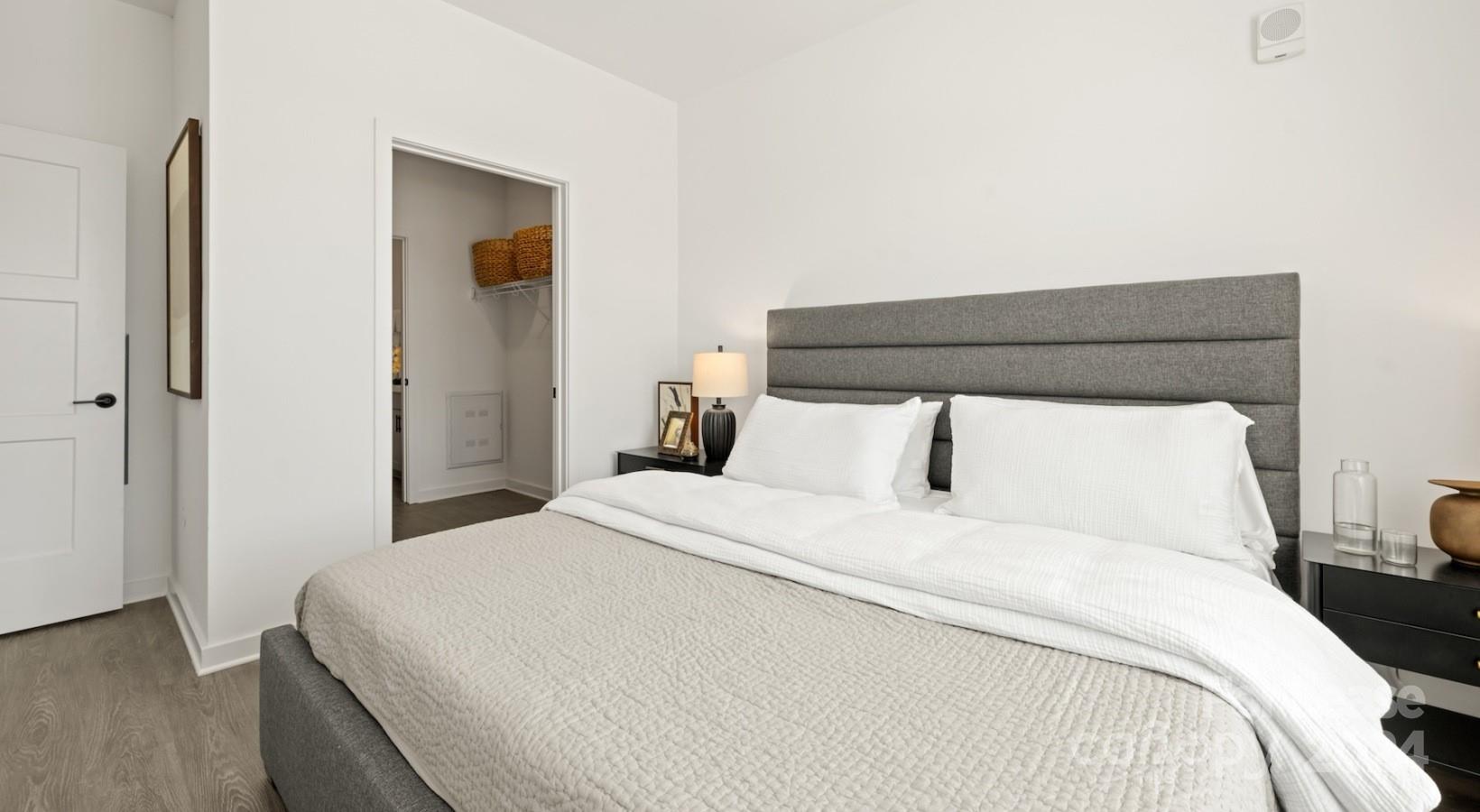 Charlotte, North Carolina 28208, United States, 2 Bedrooms Bedrooms, ,3 BathroomsBathrooms,Residential,Active,62584