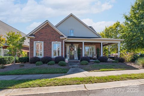 Photo of 528 Chalmers Row, Rock Hill, SC 29732 (MLS # 4309333)