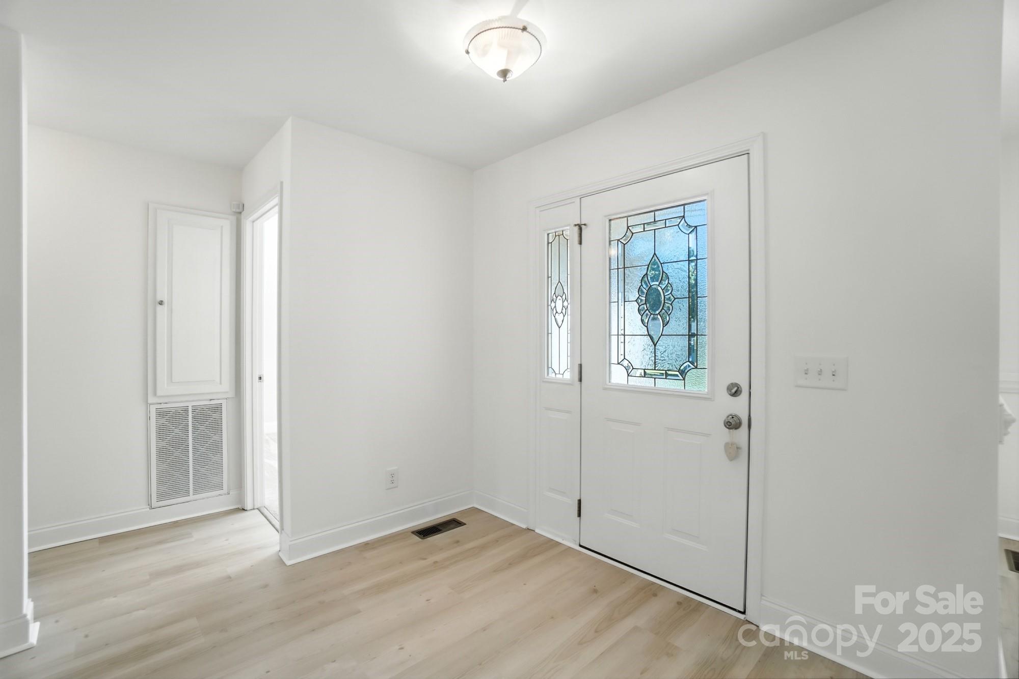 708 Redah Avenue
