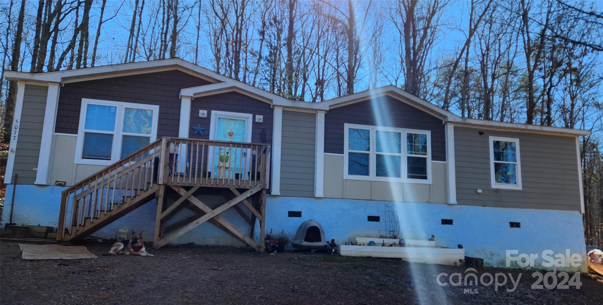 Mount Anderson - Residential