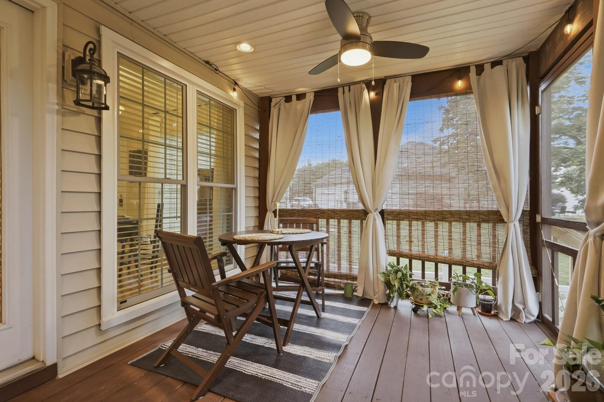 Gates at Waterside - Residential