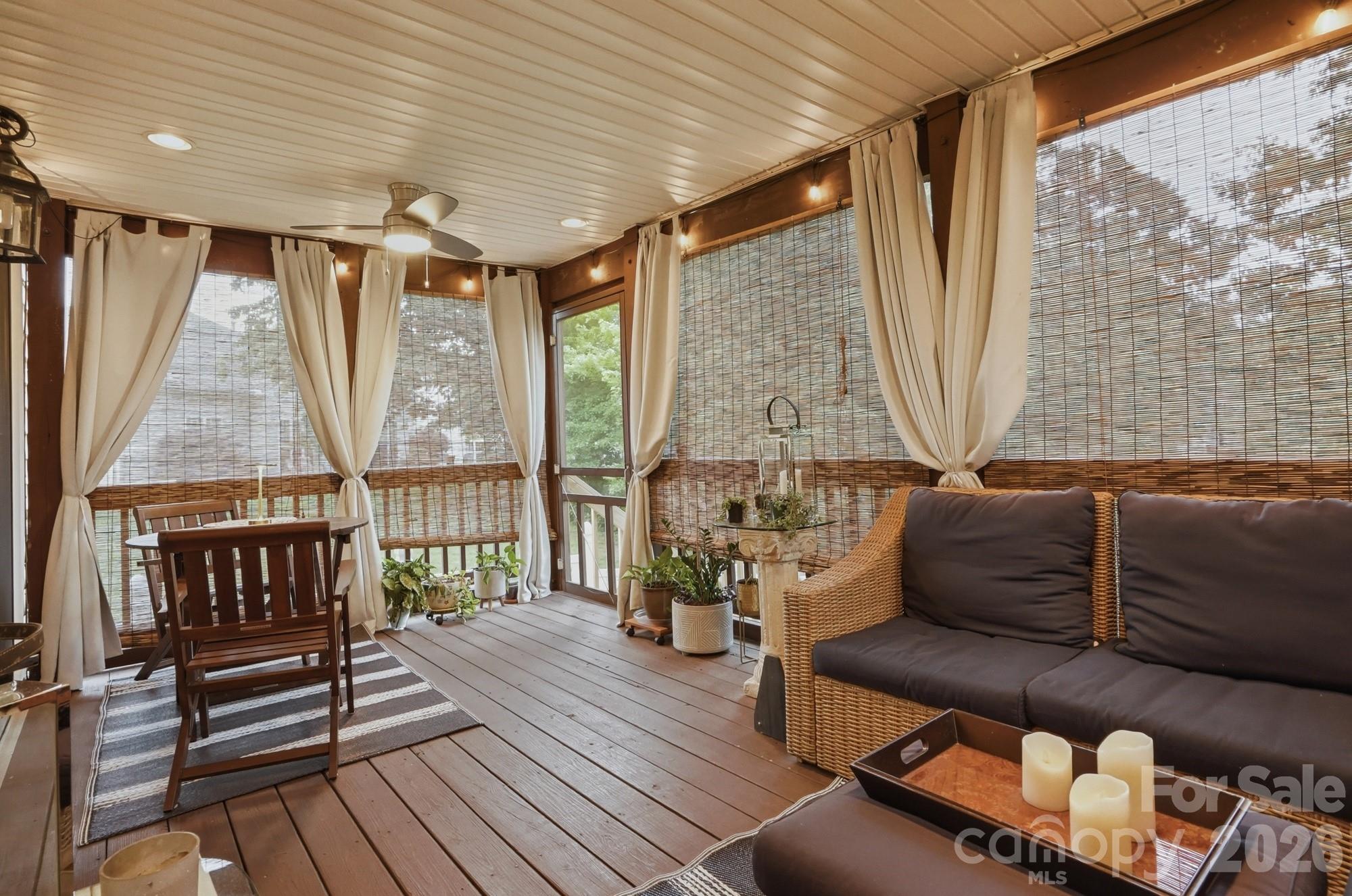 Gates at Waterside - Residential