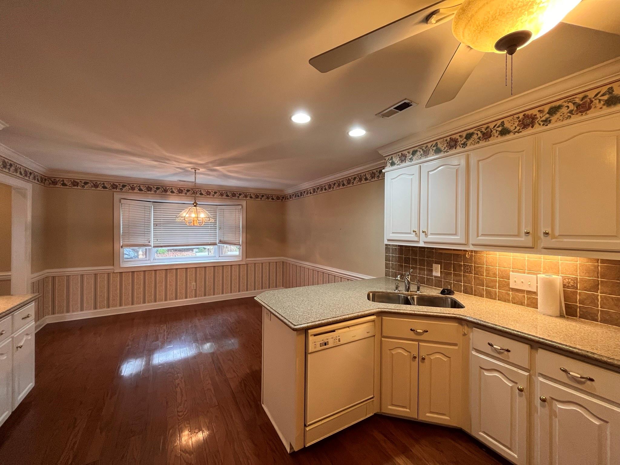 Hampshire - Residential Lease