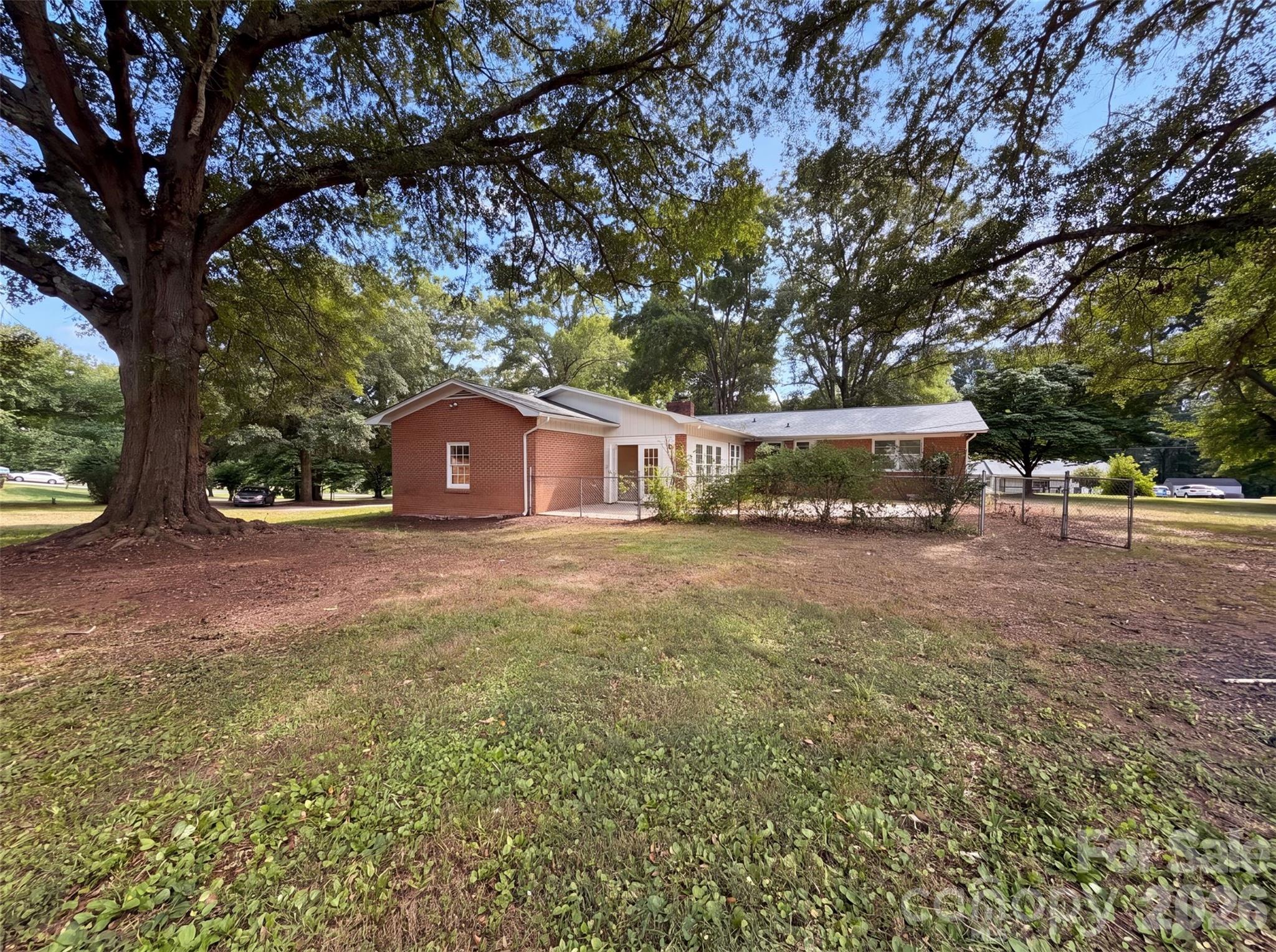 1077 Allendale Circle