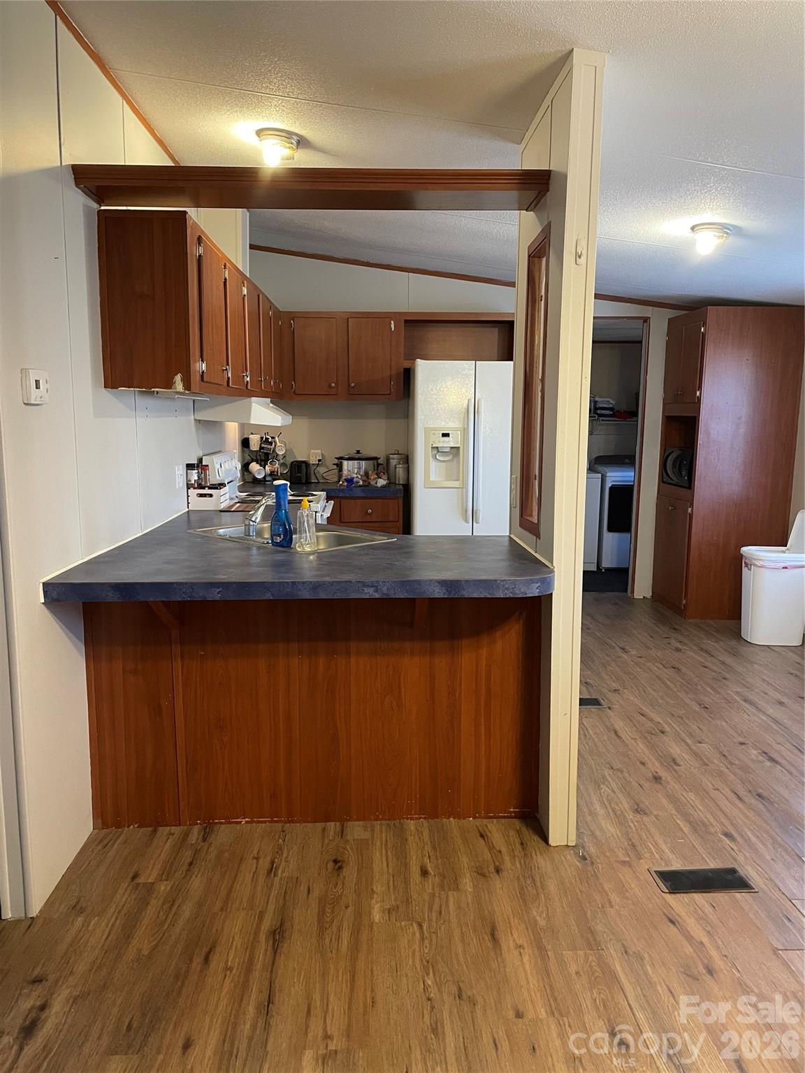 Windward Pointe - Residential