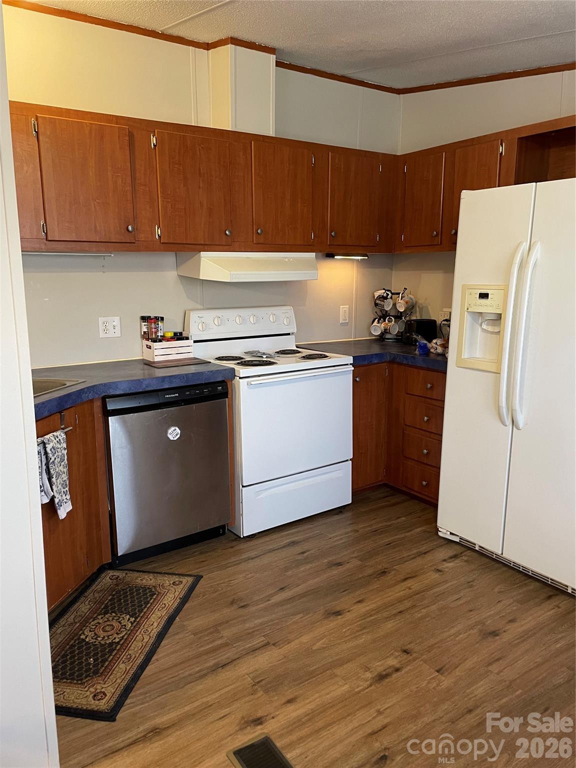 Windward Pointe - Residential