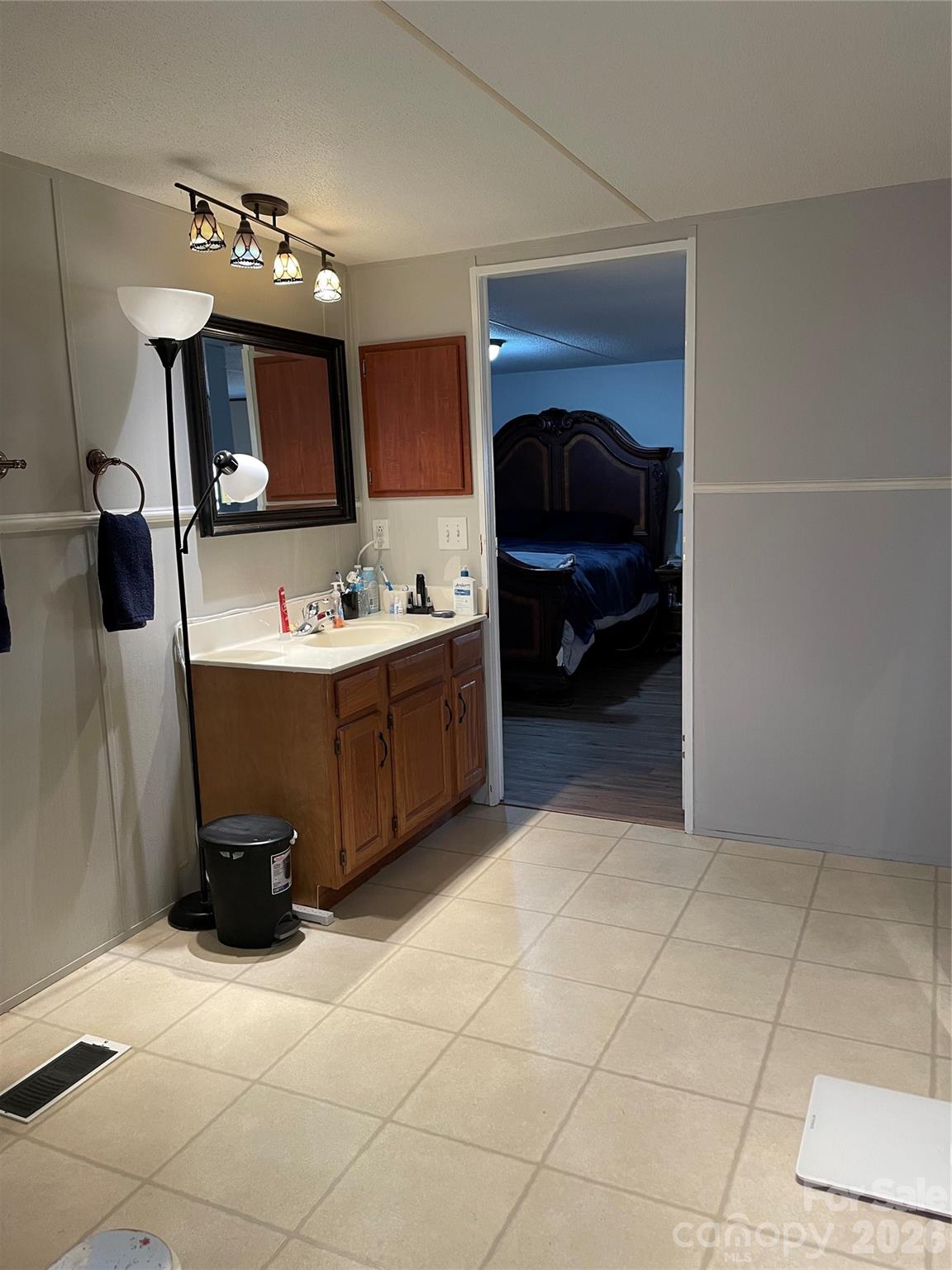 Windward Pointe - Residential