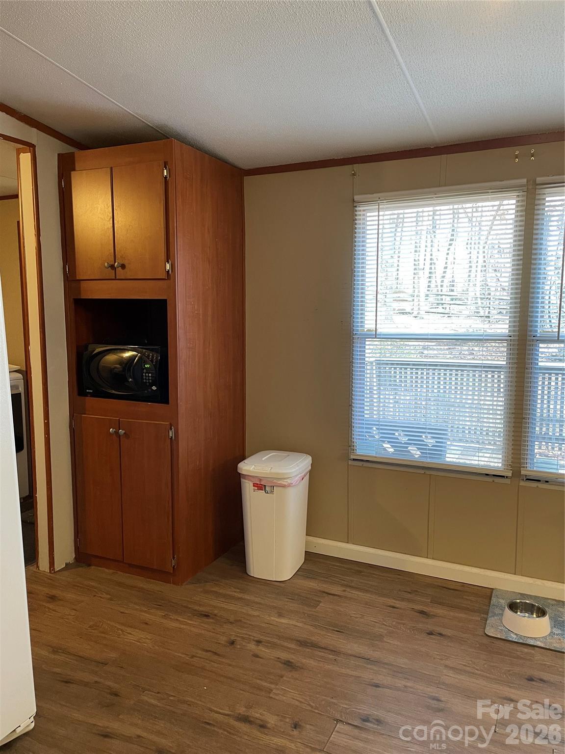 Windward Pointe - Residential