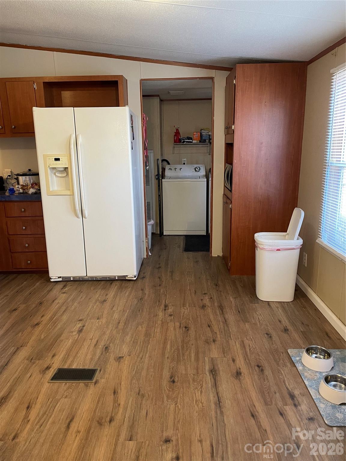 Windward Pointe - Residential