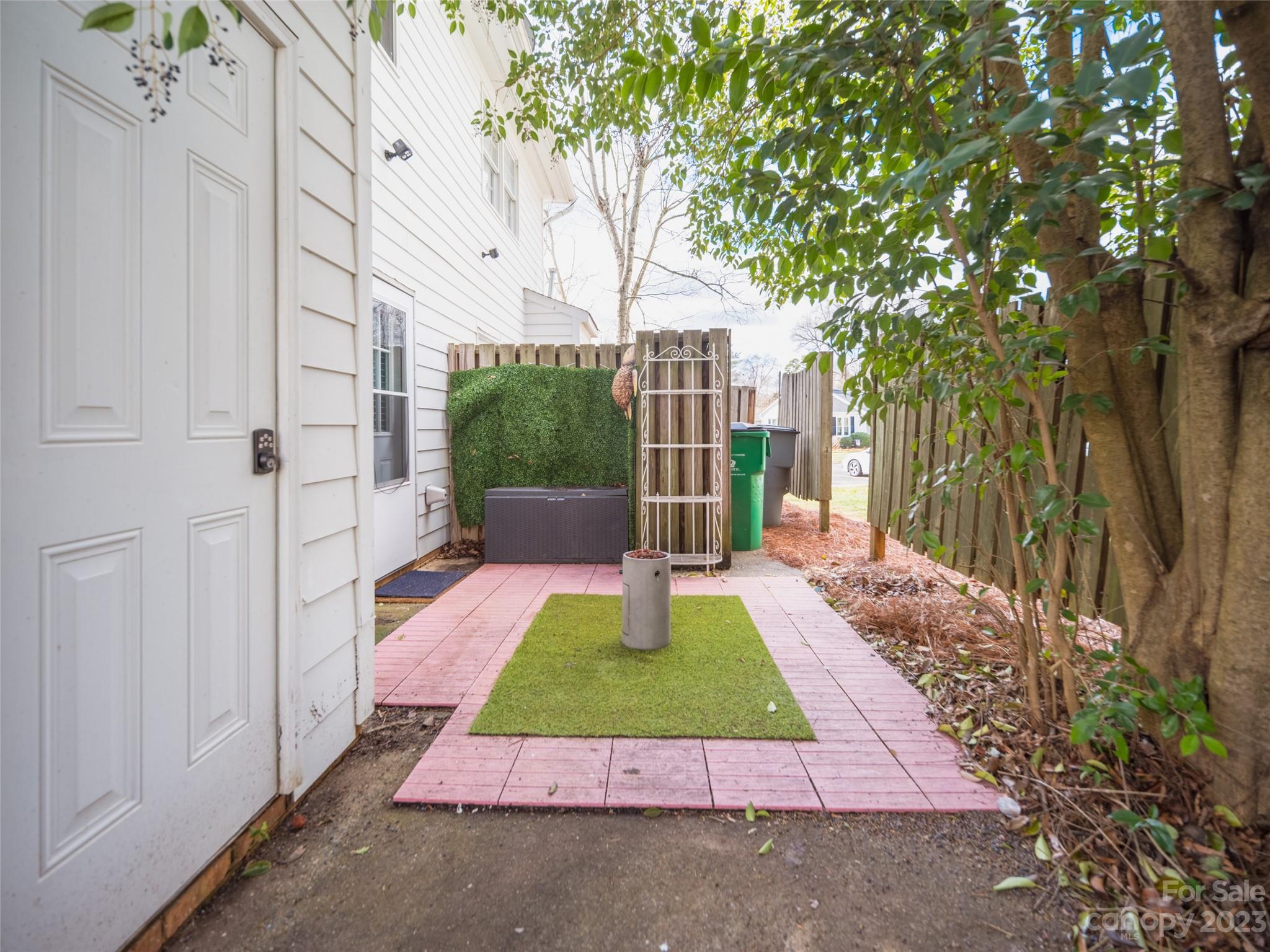 Oakdale Place - Residential