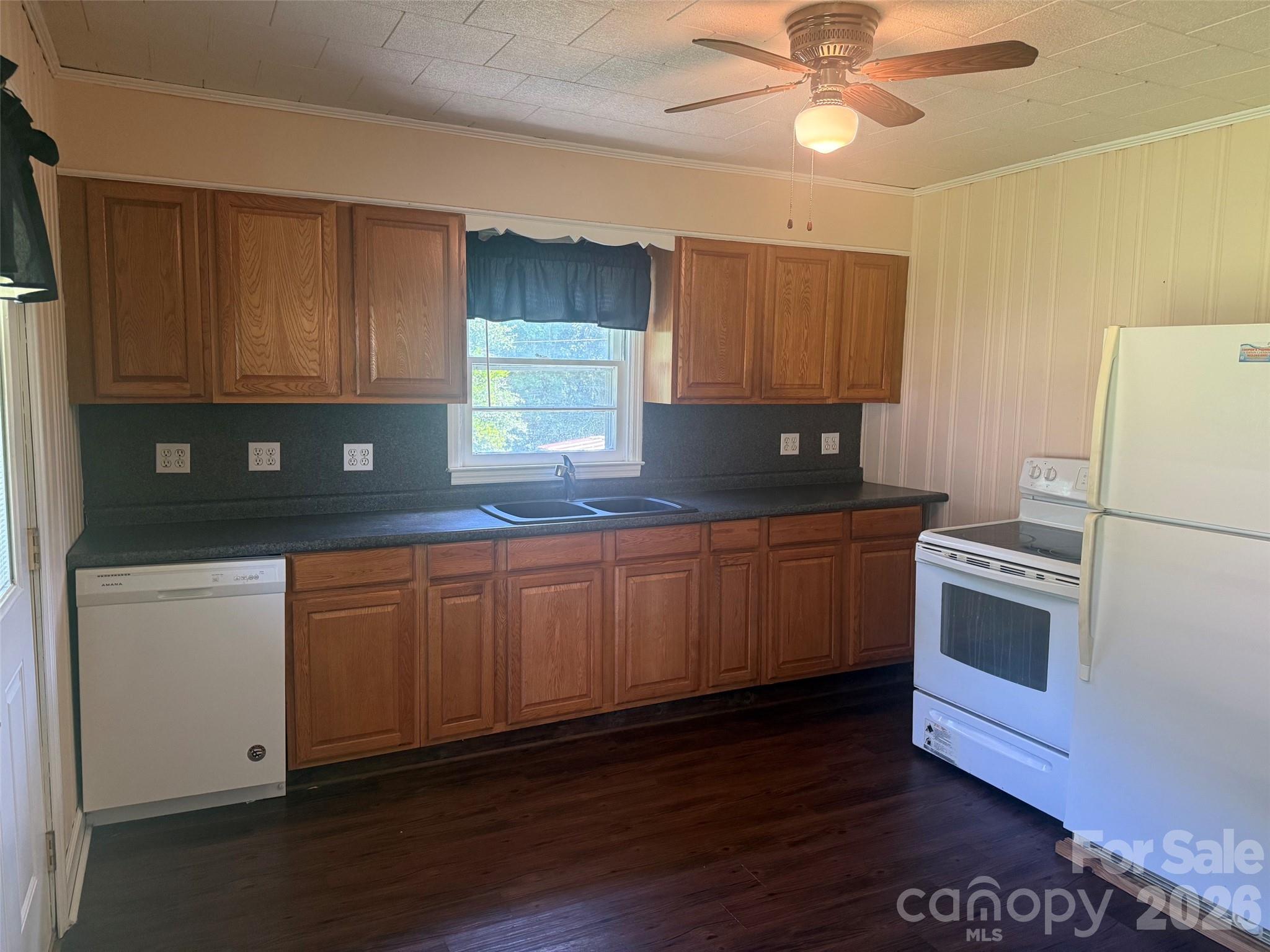 405 Woodland Drive