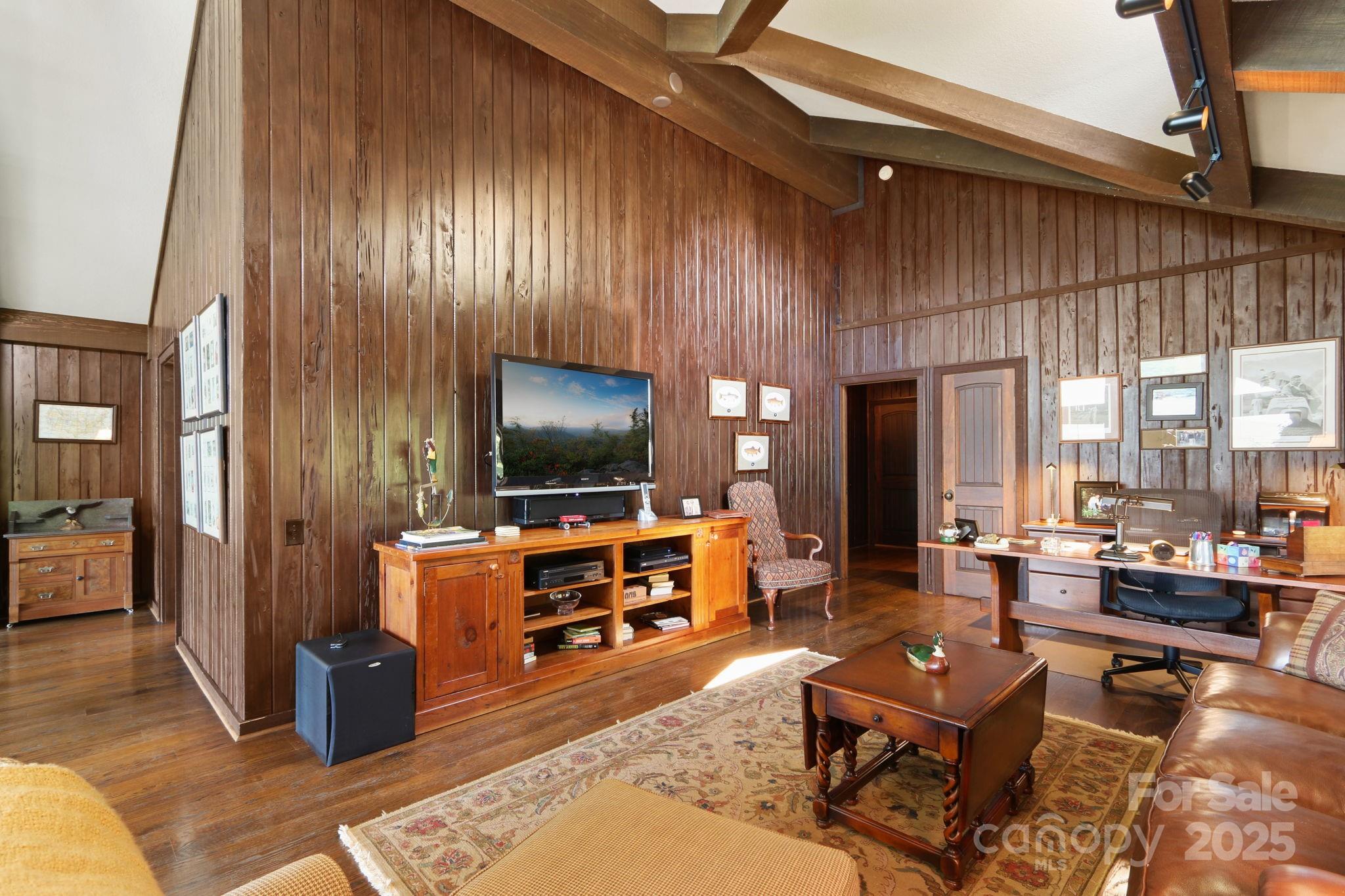 Boone, North Carolina 28607, United States, 3 Bedrooms Bedrooms, ,4 BathroomsBathrooms,Residential,Active,163127