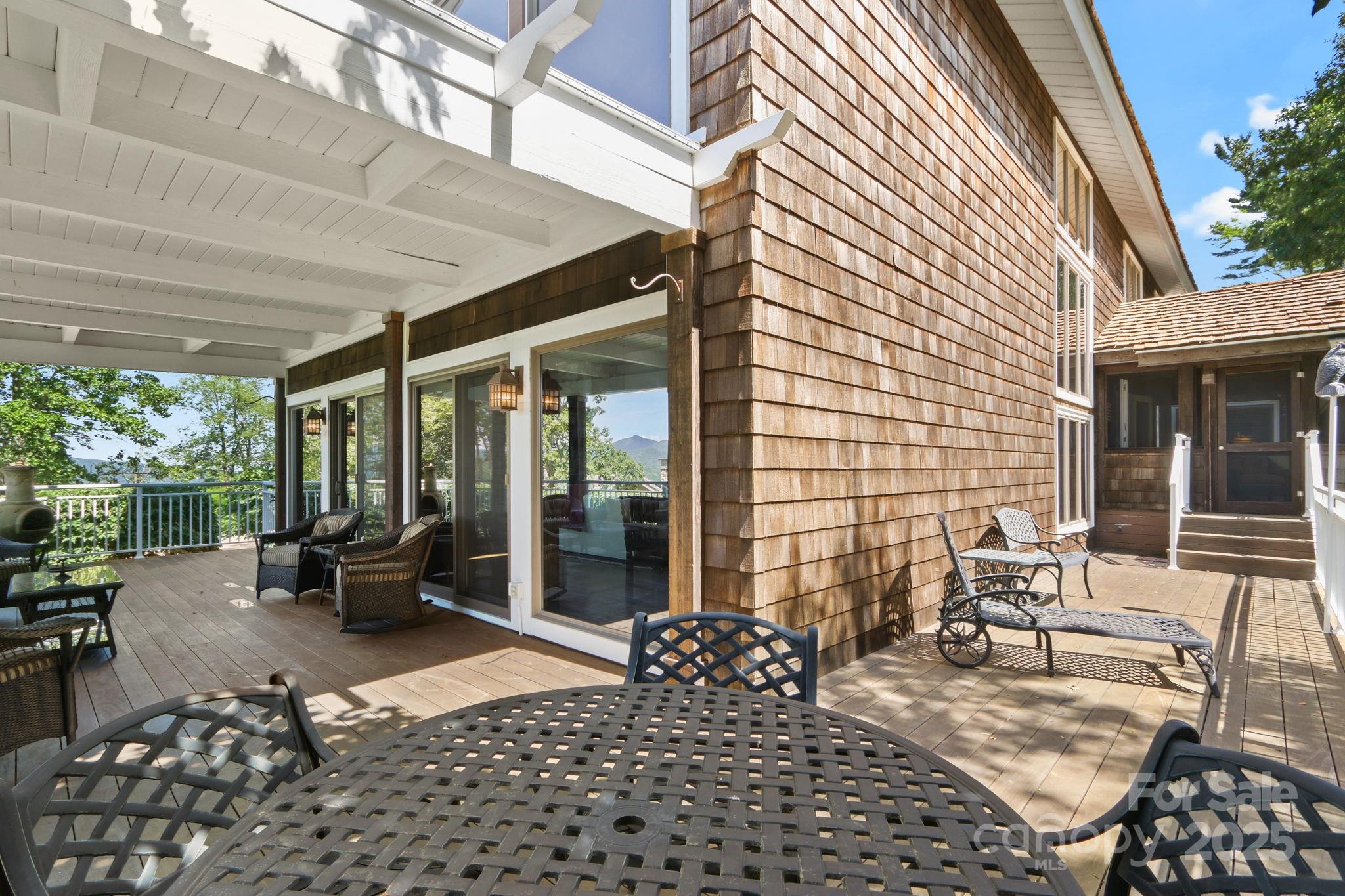 Boone, North Carolina 28607, United States, 3 Bedrooms Bedrooms, ,4 BathroomsBathrooms,Residential,Active,163127