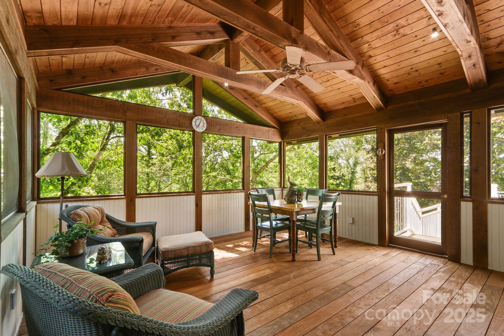 Boone, North Carolina 28607, United States, 3 Bedrooms Bedrooms, ,4 BathroomsBathrooms,Residential,Active,163127