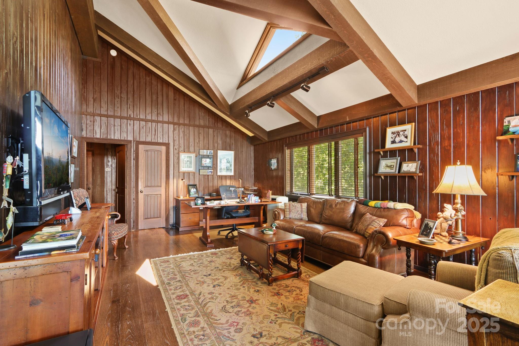 Boone, North Carolina 28607, United States, 3 Bedrooms Bedrooms, ,4 BathroomsBathrooms,Residential,Active,163127