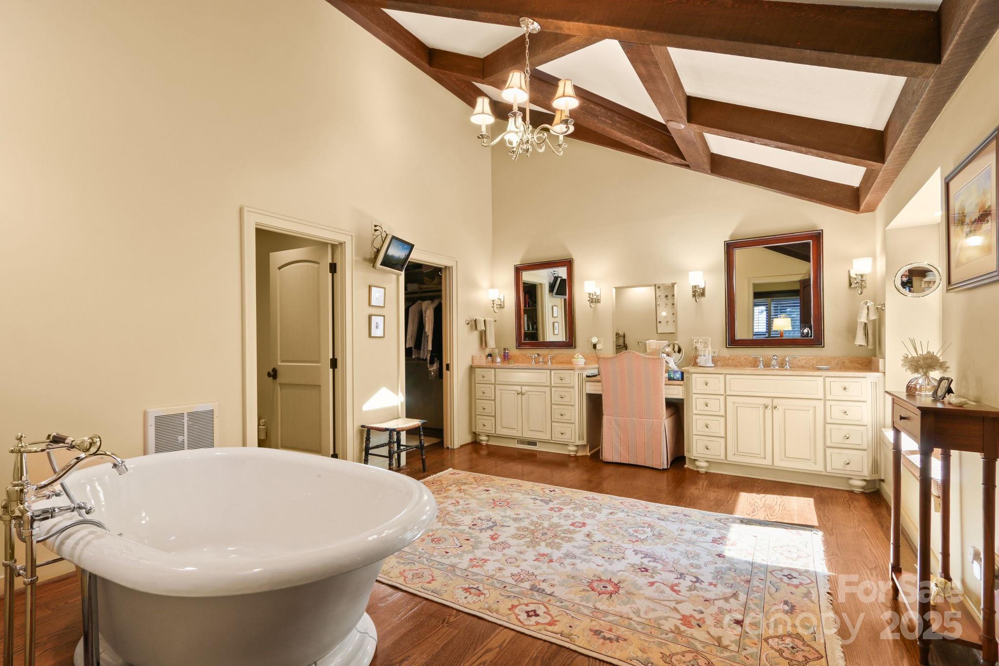 Boone, North Carolina 28607, United States, 3 Bedrooms Bedrooms, ,4 BathroomsBathrooms,Residential,Active,163127